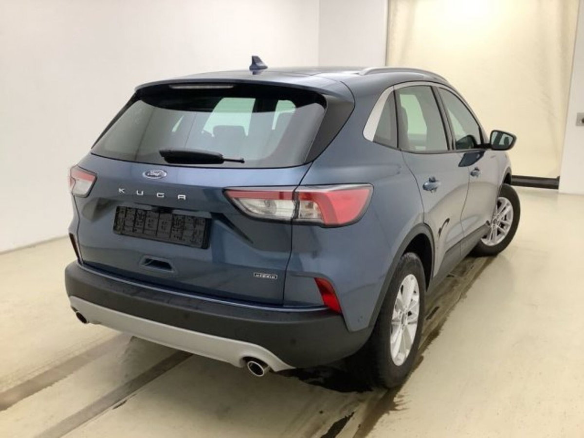 Ford Kuga 2.5 Plug In Hybrid 225 CV CVT 2WD Titanium (2)