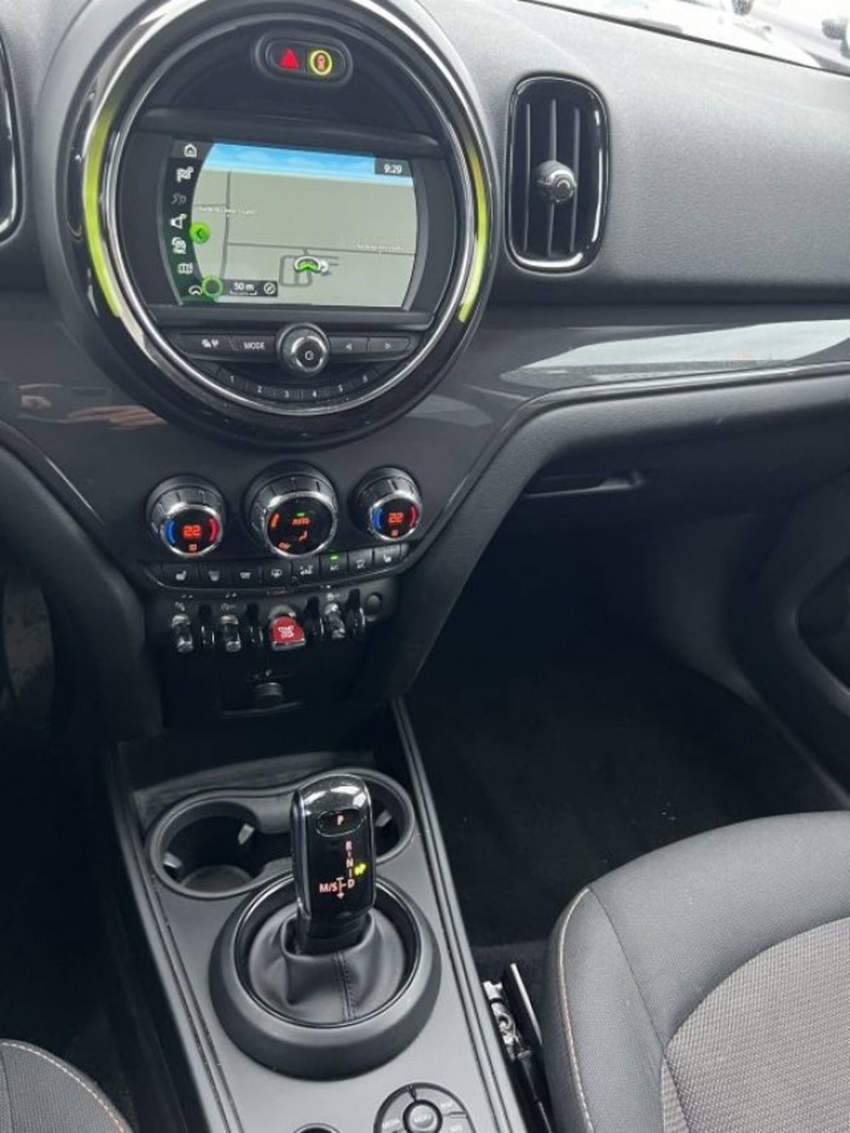 MINI Mini Countryman 2.0 Cooper D Essential Countryman (8)