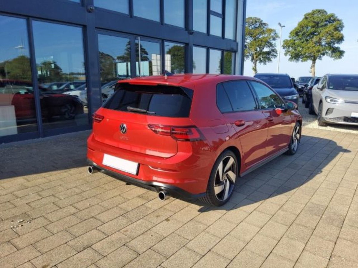 Volkswagen Golf 2.0 TSI GTI DSG (6)