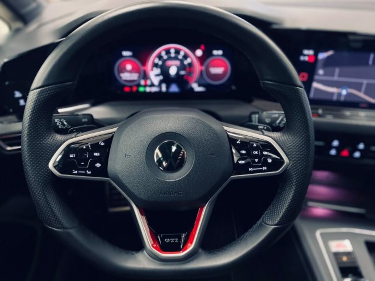 Volkswagen Golf 2.0 tsi GTI MT Ultimate 245cv (13)