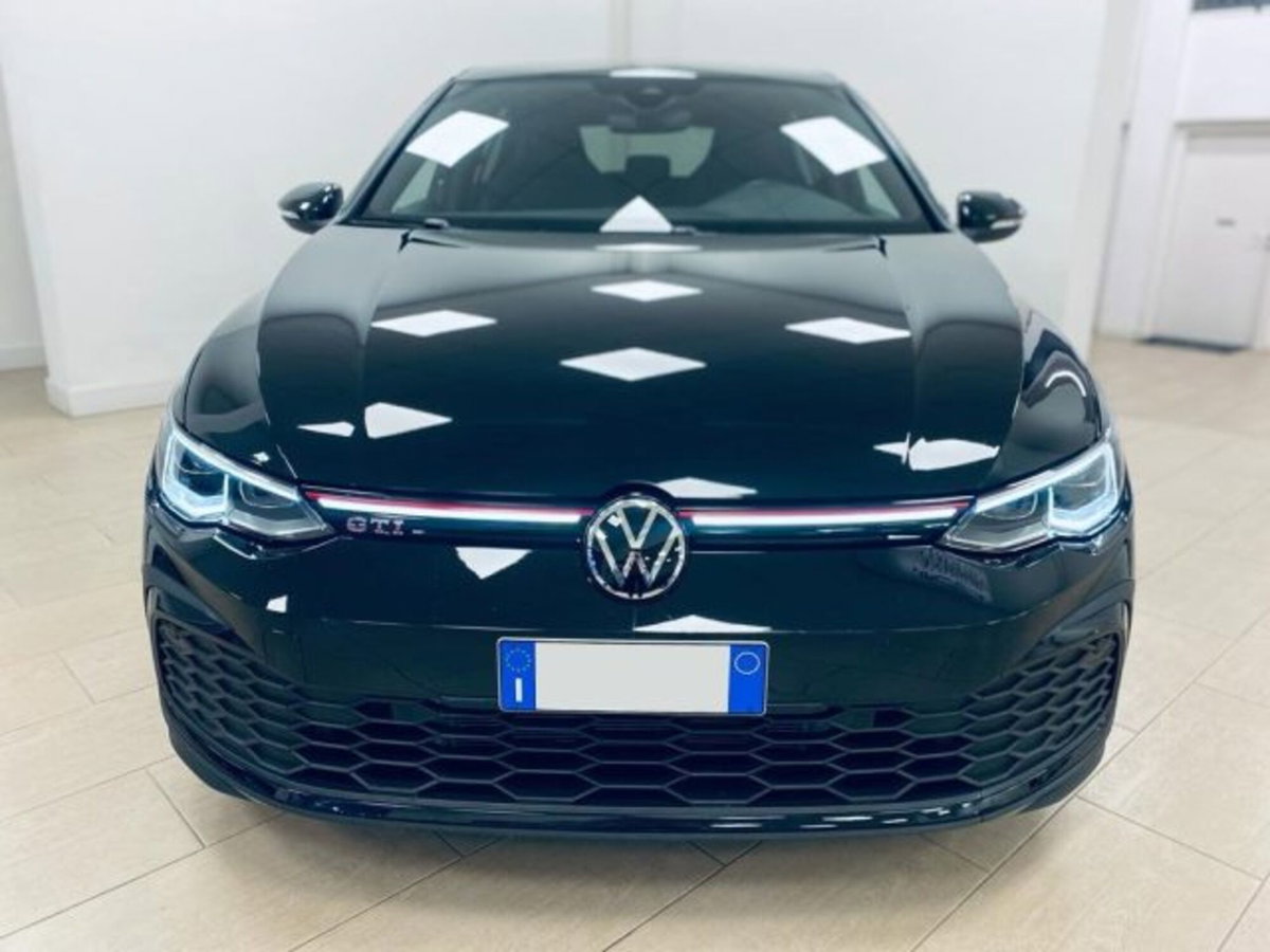 Volkswagen Golf 2.0 tsi GTI MT Ultimate 245cv (2)