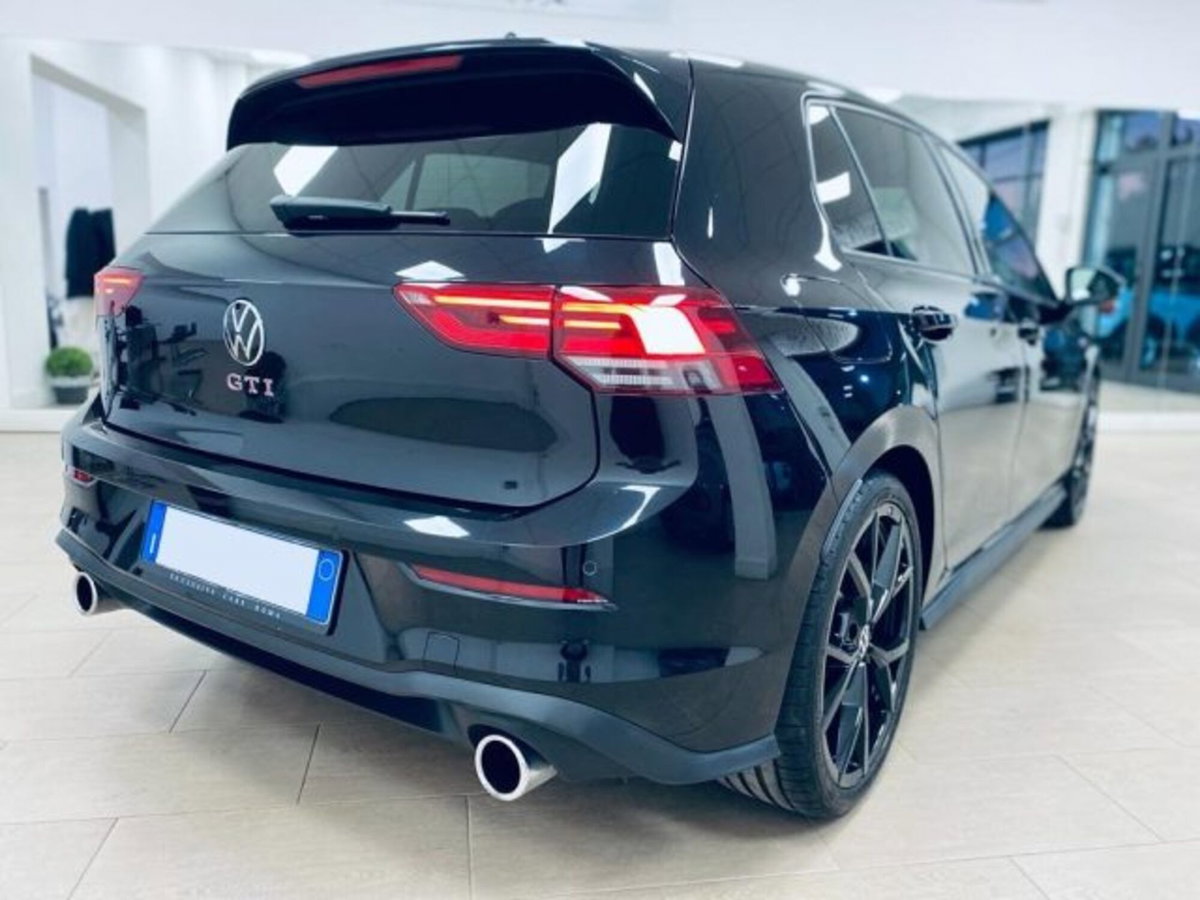 Volkswagen Golf 2.0 tsi GTI MT Ultimate 245cv (5)