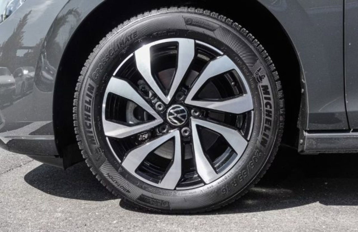 Volkswagen Golf Variant 2.0 TDI SCR DSG Style (6)