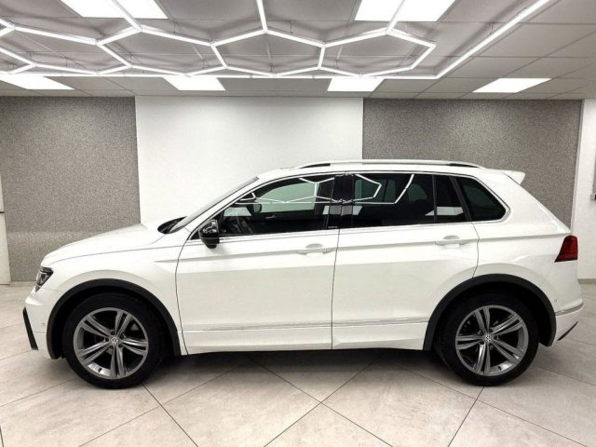 Volkswagen Tiguan 2.0 tdi R-Line 150cv dsg (4)