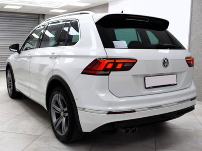 Volkswagen Tiguan 2.0 tdi R-Line 150cv dsg (5)