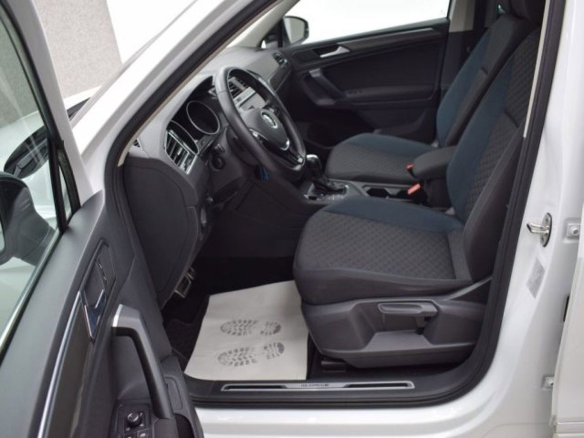 Volkswagen Tiguan 2.0 tdi R-Line 150cv dsg (7)