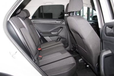 Volkswagen T-Roc 1.0 TSI Life (12)