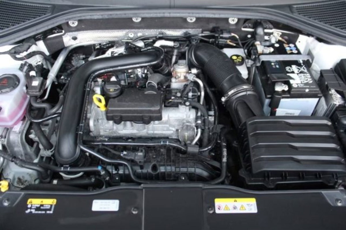 Volkswagen T-Roc 1.0 TSI Life (14)