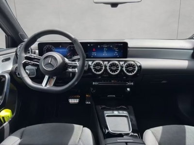 Mercedes-Benz Classe A 180 d AMG Line Premium Plus auto (11)