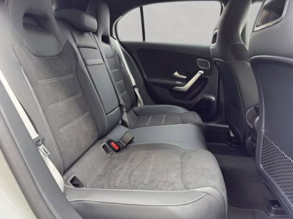 Mercedes-Benz Classe A 180 d AMG Line Premium Plus auto (19)