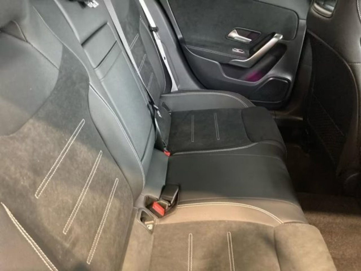 Mercedes-Benz Classe A 180 d AMG Line Premium Plus auto (13)