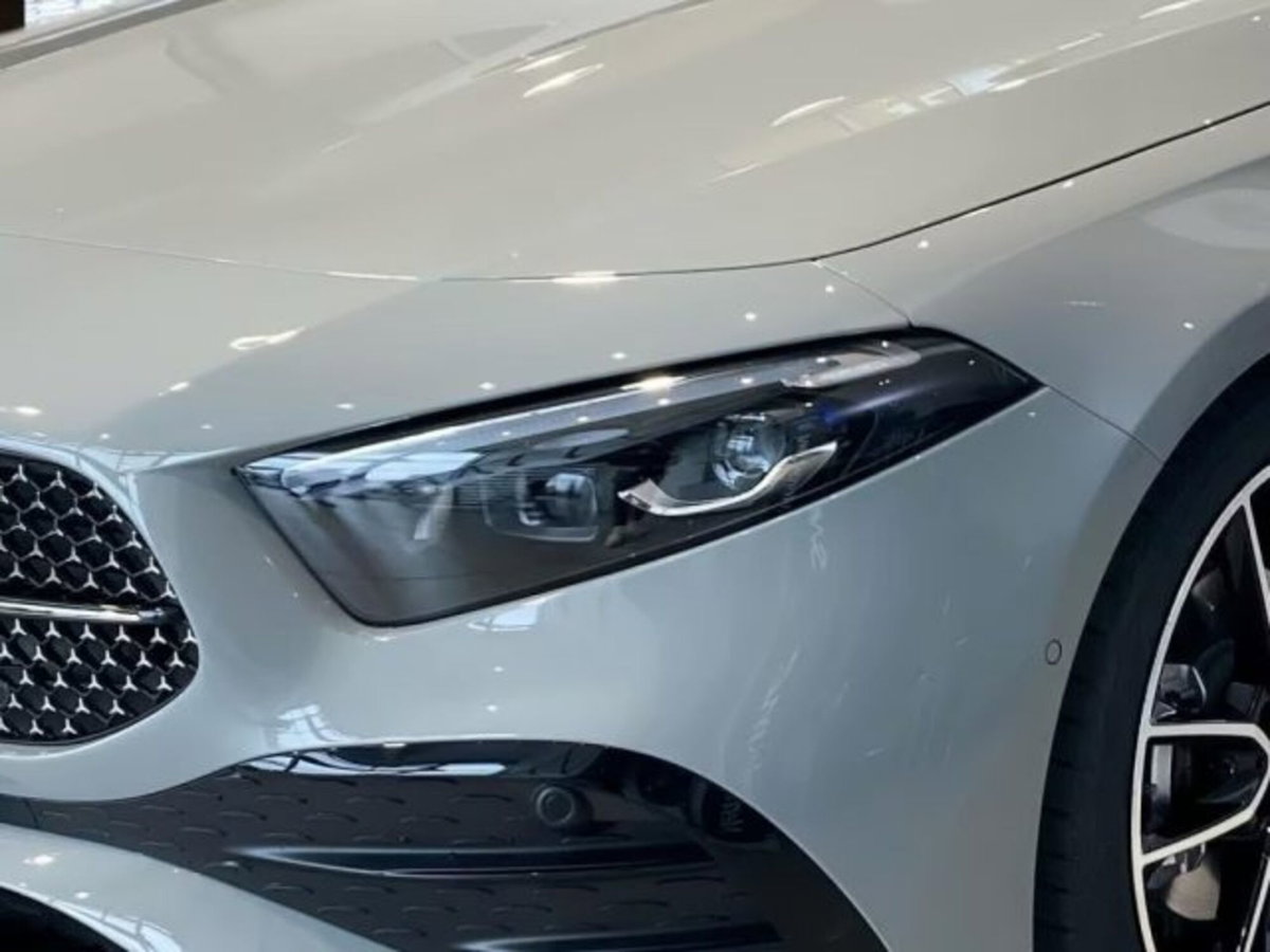 Mercedes-Benz Classe A 180 d AMG Line Premium Plus auto (17)