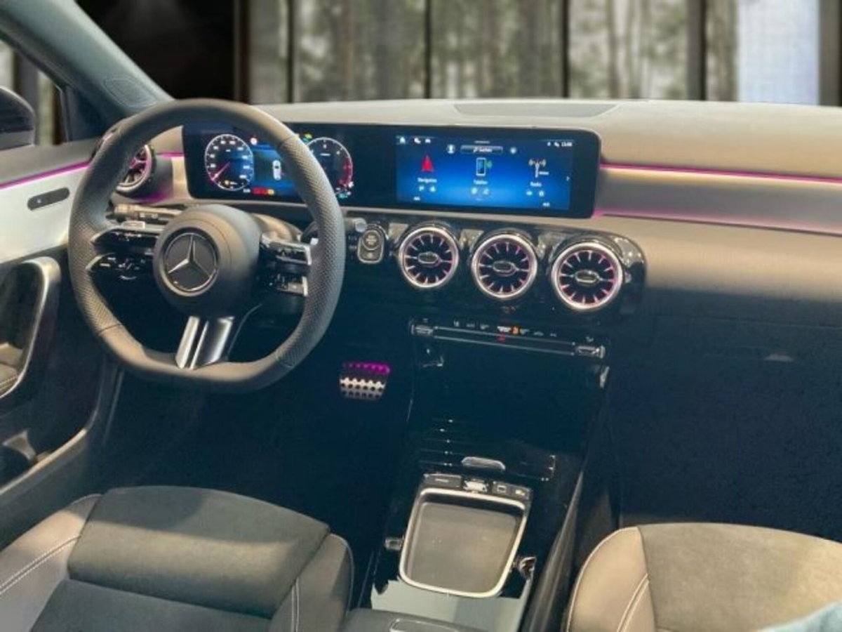 Mercedes-Benz Classe A 180 d AMG Line Premium Plus auto (8)