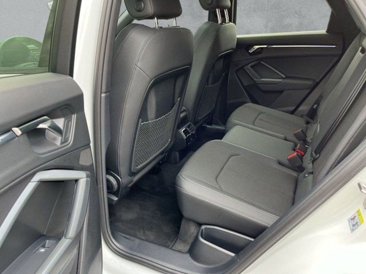 Audi Q3 Sportback 35 TDI S line edition (15)