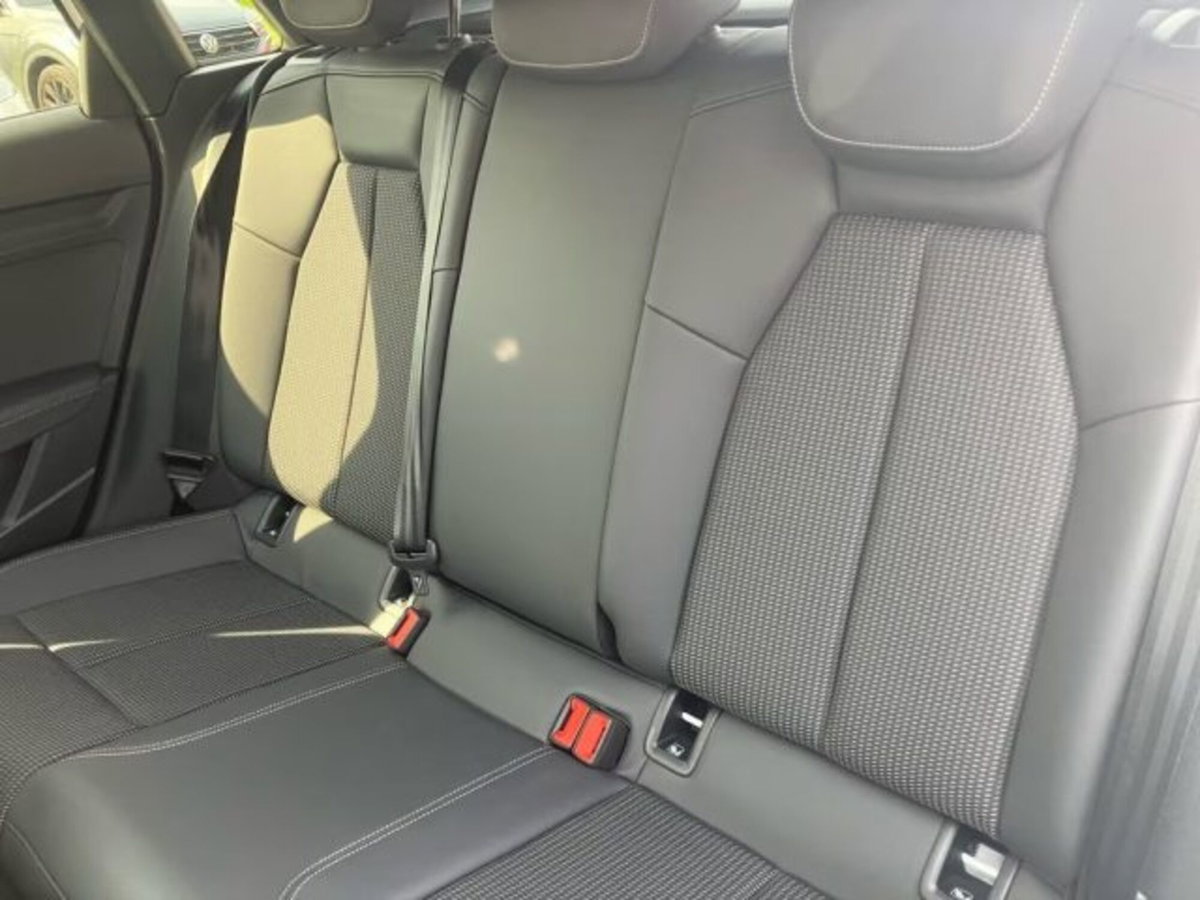 Audi A3 Sportback 30 TDI S tronic S line edition (12)