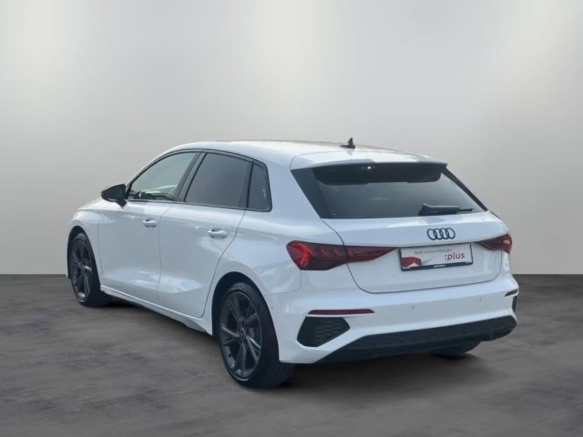 Audi A3 Sportback 30 TDI S tronic S line edition (2)
