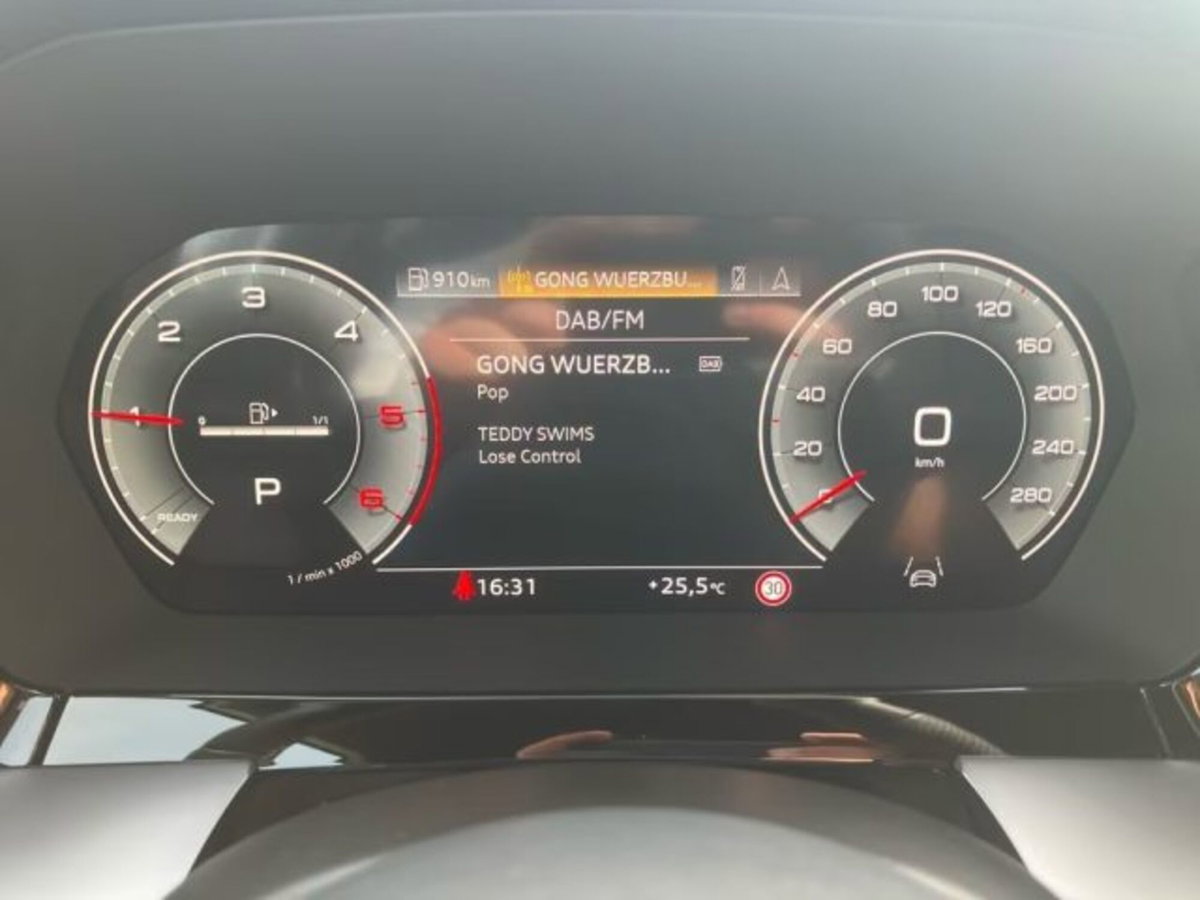 Audi A3 Sportback 30 TDI S tronic S line edition (8)