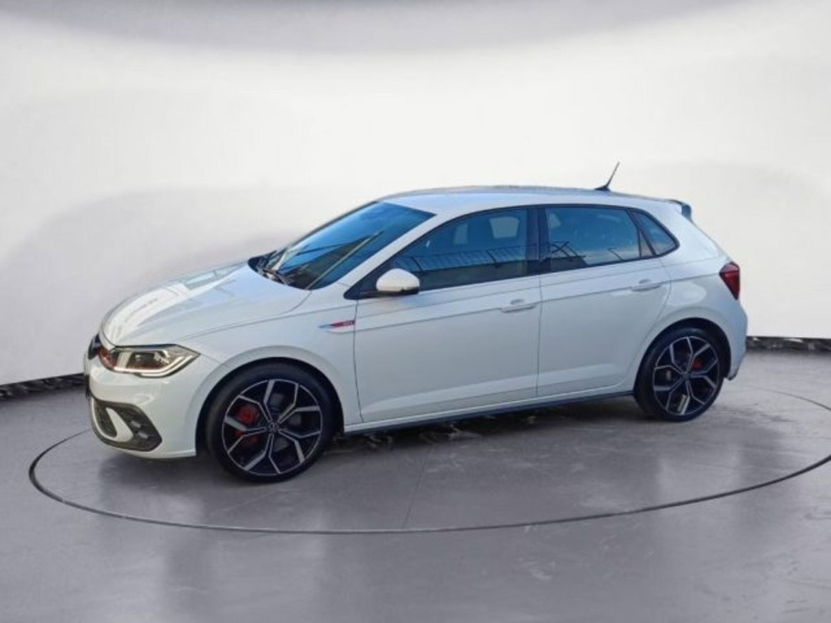 Volkswagen Polo 2.0 tsi GTI dsg (2)