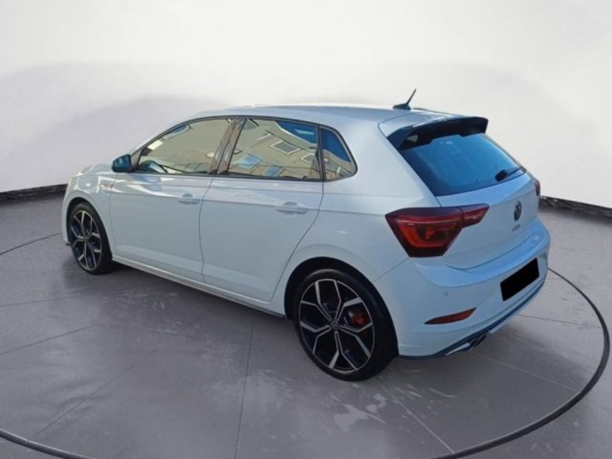 Volkswagen Polo 2.0 tsi GTI dsg (4)