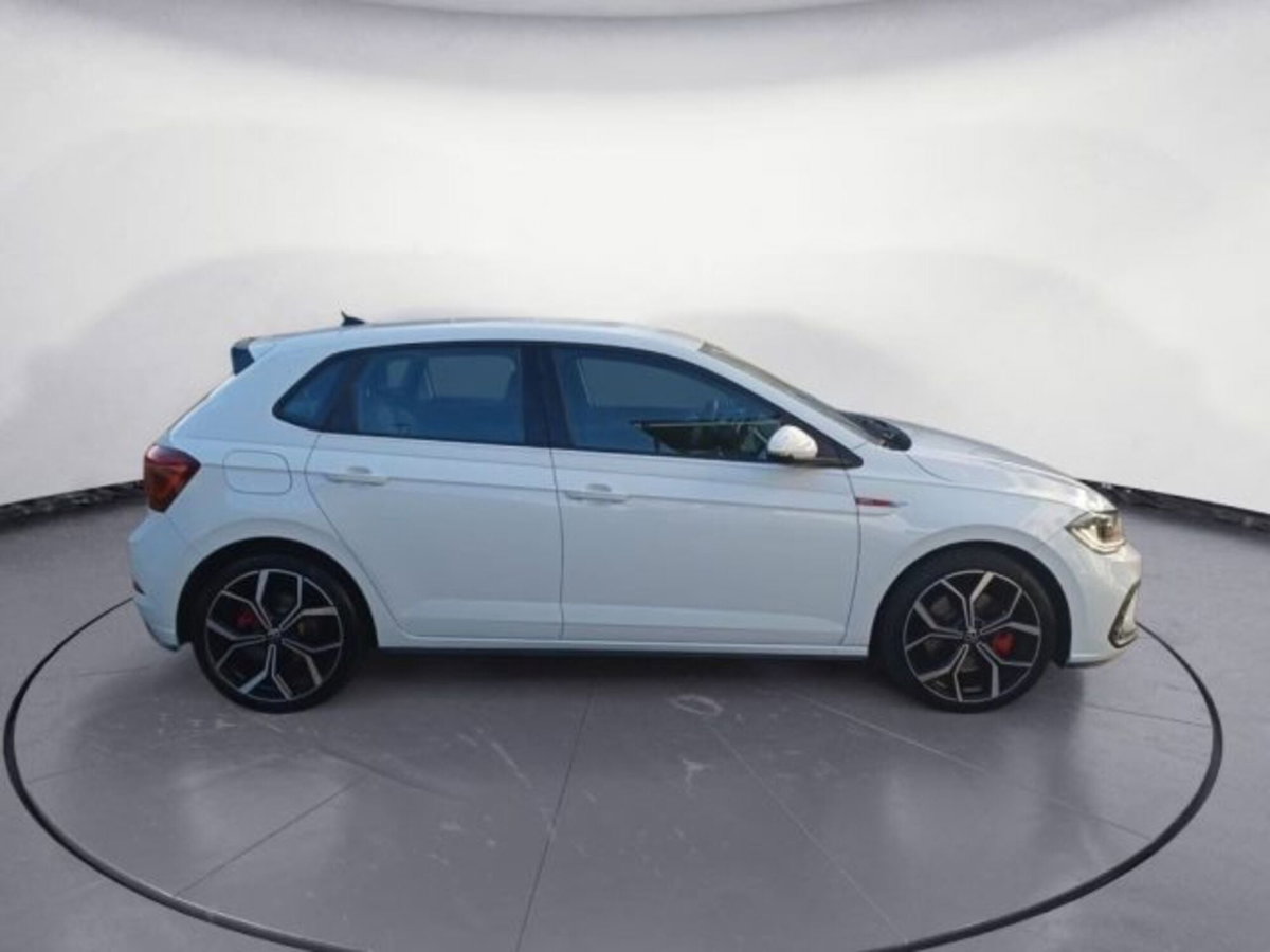Volkswagen Polo 2.0 tsi GTI dsg (6)
