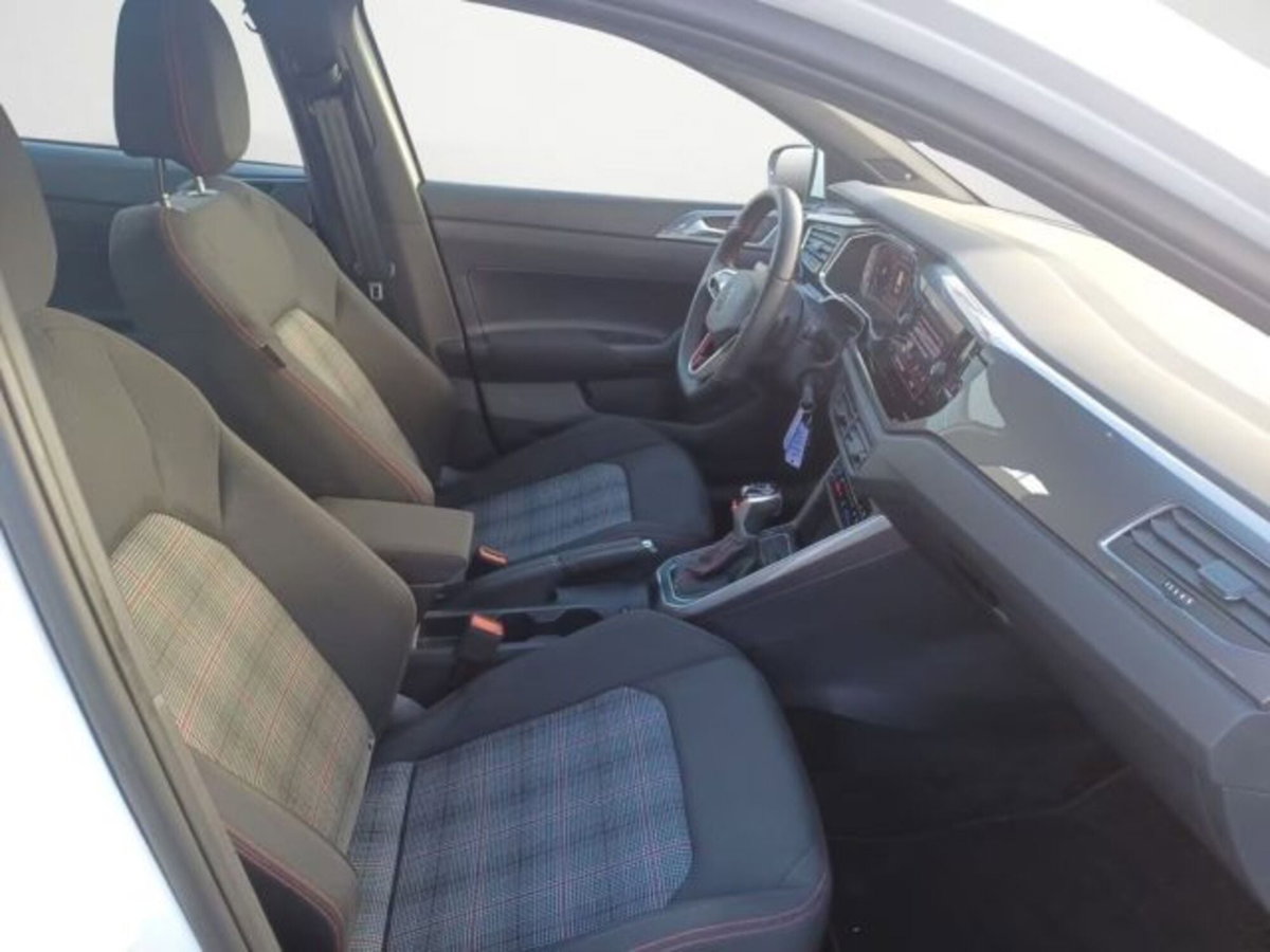 Volkswagen Polo 2.0 tsi GTI dsg (8)