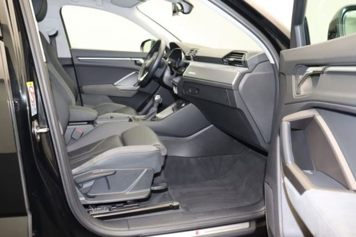 Audi Q3 Sportback 35 TDI quattro S tronic S line edition (13)