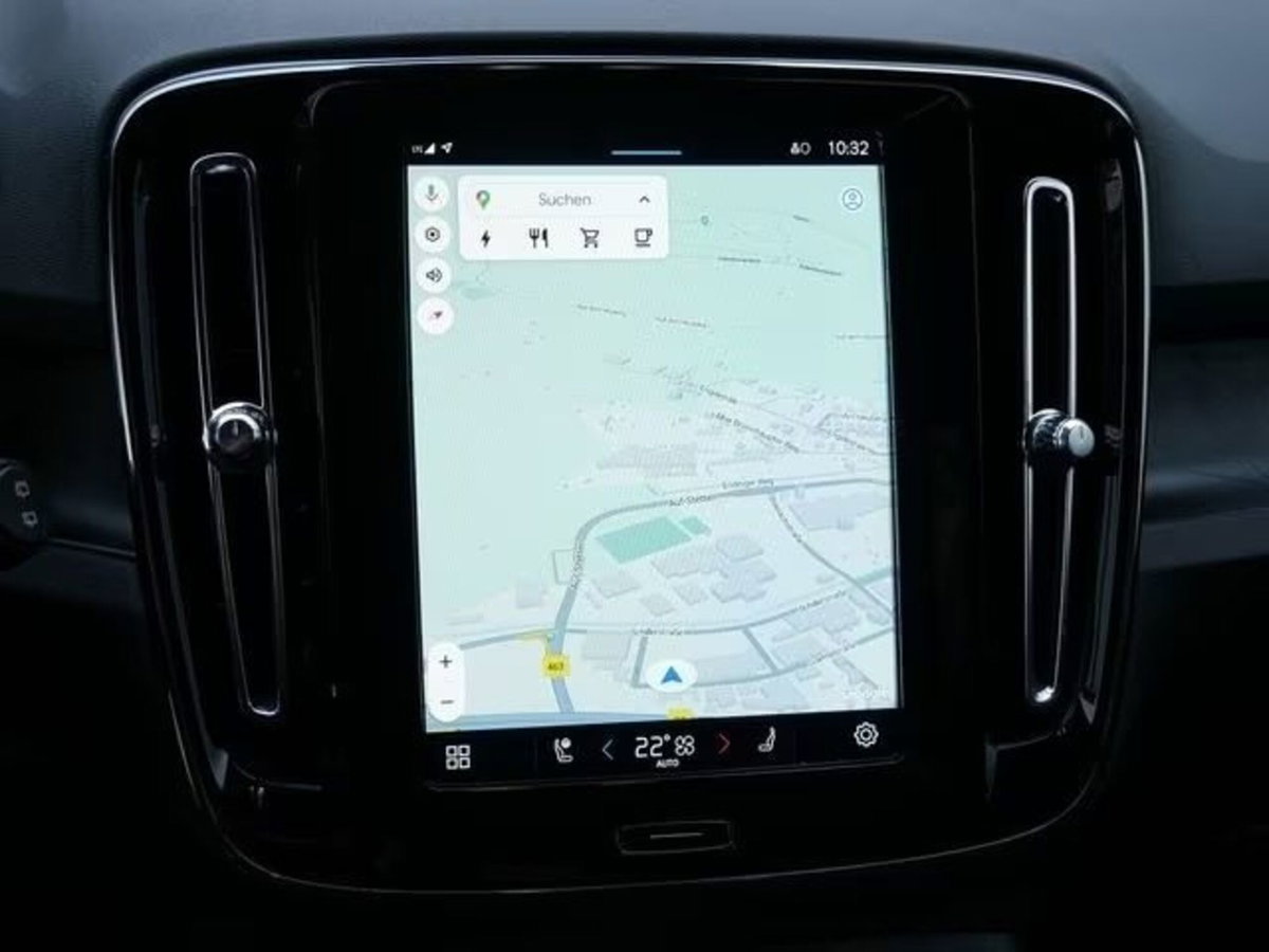 Volvo XC40 Recharge Pure Electric Single Motor FWD Plus (6)