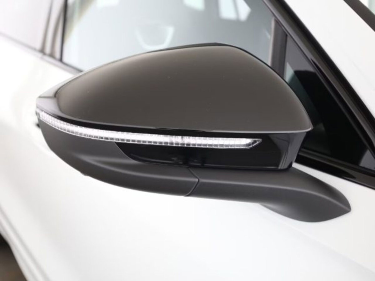 Volkswagen Tiguan 1.5 etsi R-Line 150cv dsg (10)