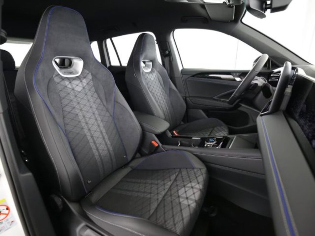 Volkswagen Tiguan 1.5 etsi R-Line 150cv dsg (14)