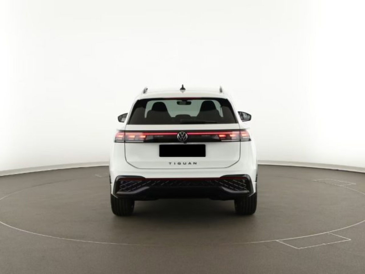 Volkswagen Tiguan 1.5 etsi R-Line 150cv dsg (5)