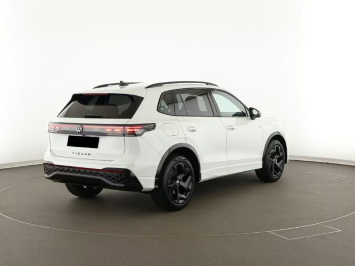 Volkswagen Tiguan 1.5 etsi R-Line 150cv dsg (6)
