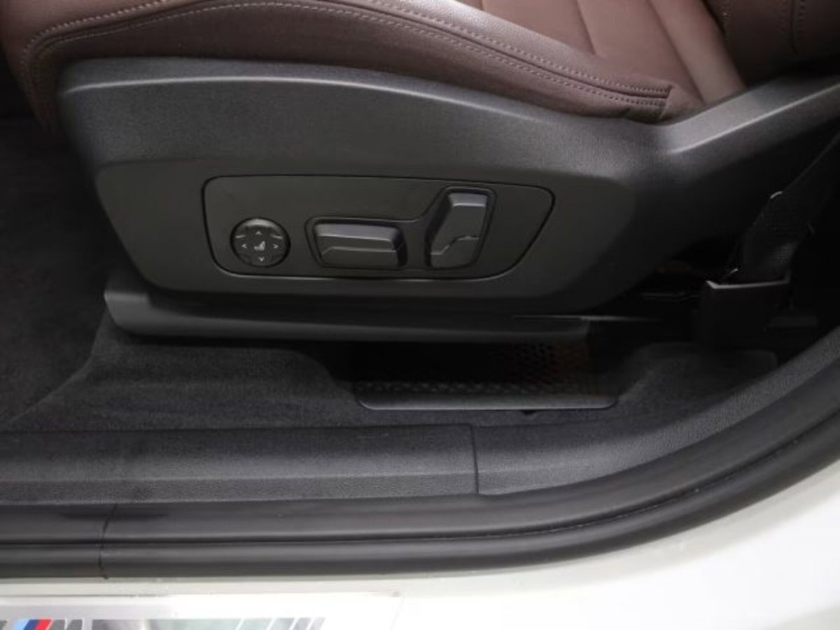 BMW X1 xDrive 20d Msport (8)