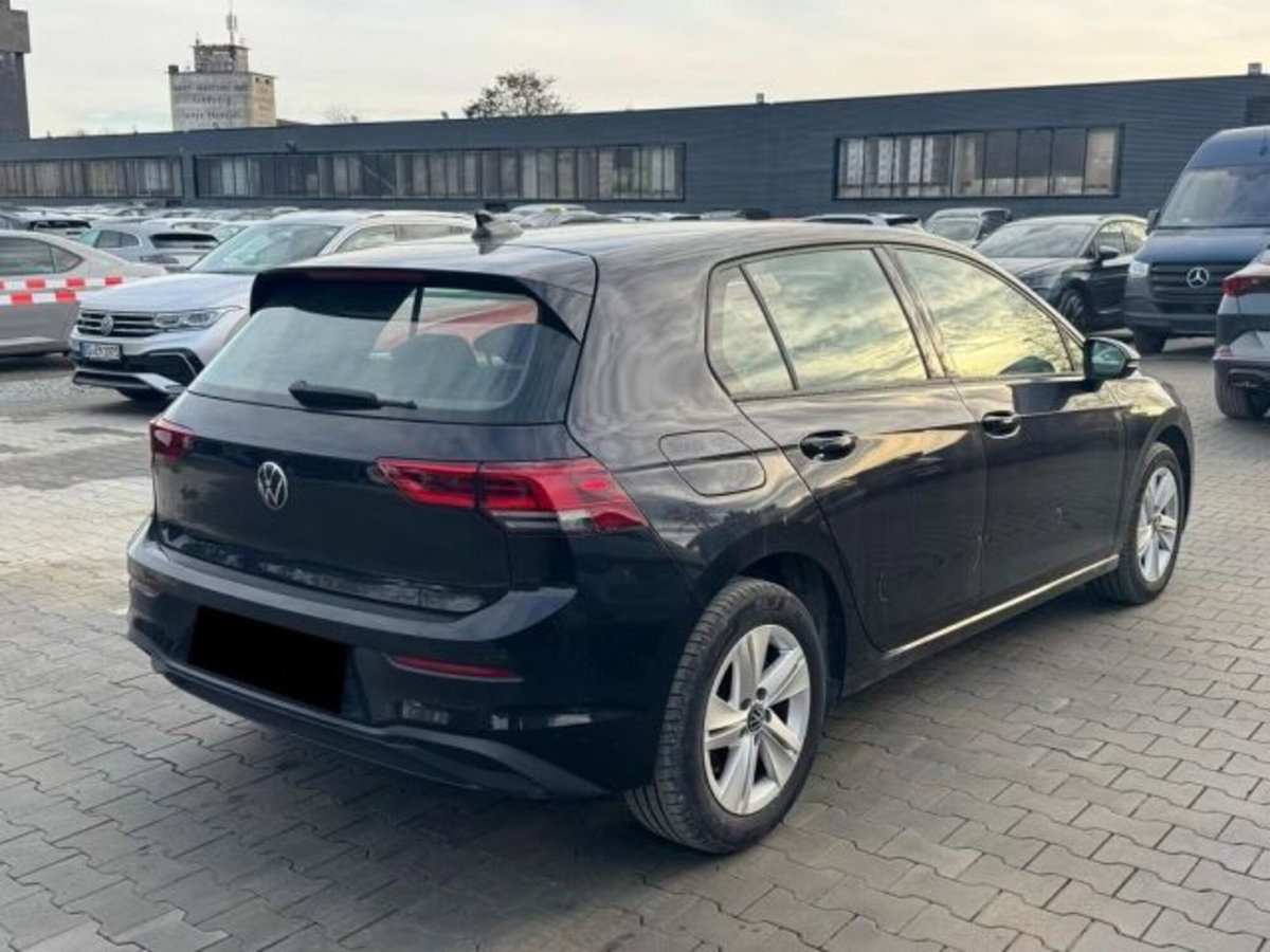 Volkswagen Golf Variant 2.0 TDI SCR DSG Life (2)