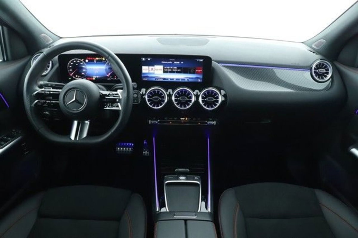 Mercedes-Benz GLA SUV 200 d AMG Line Premium Plus 4matic auto (10)