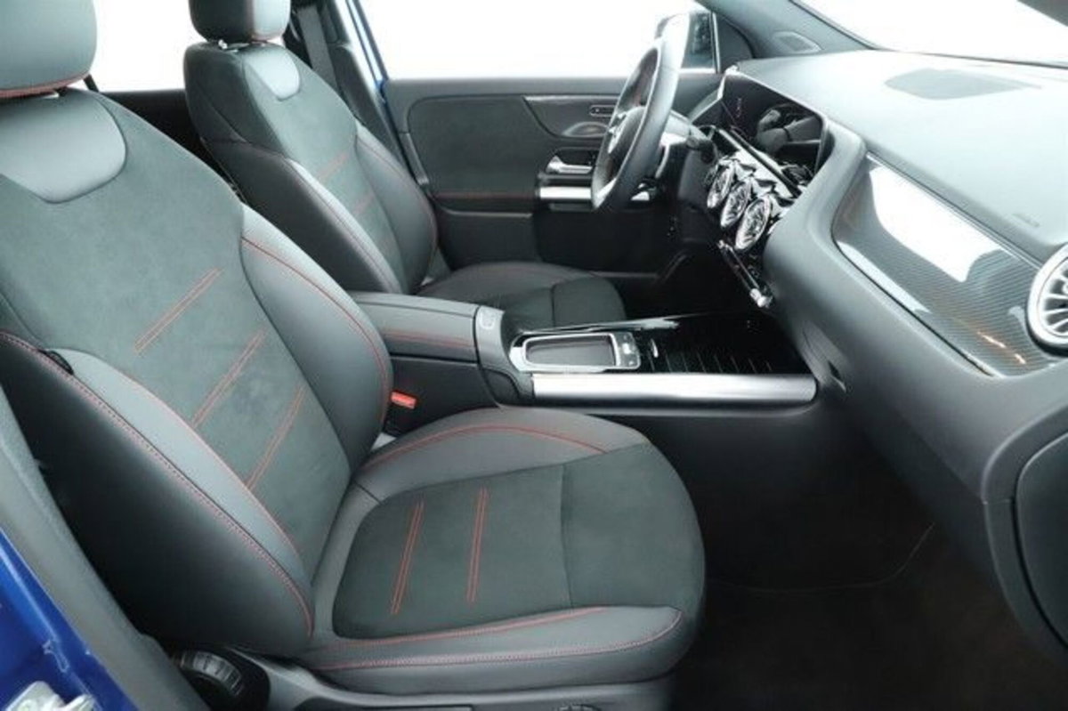 Mercedes-Benz GLA SUV 200 d AMG Line Premium Plus 4matic auto (13)