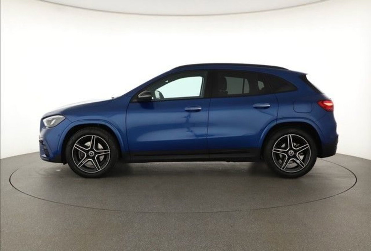 Mercedes-Benz GLA SUV 200 d AMG Line Premium Plus 4matic auto (2)