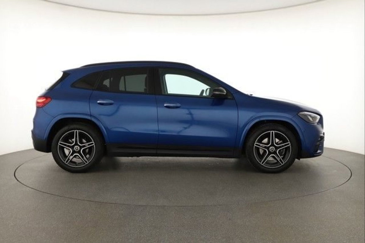 Mercedes-Benz GLA SUV 200 d AMG Line Premium Plus 4matic auto (6)