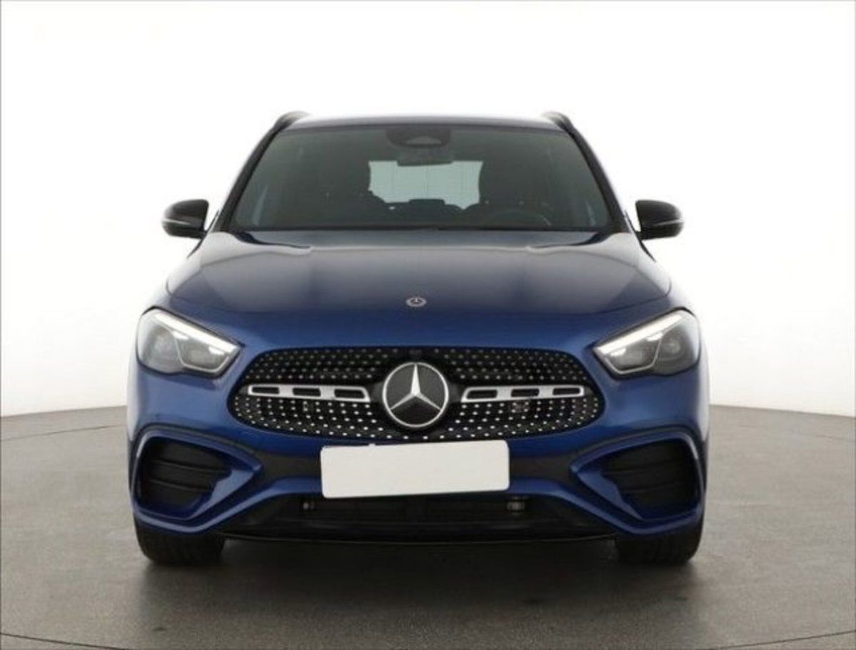 Mercedes-Benz GLA SUV 200 d AMG Line Premium Plus 4matic auto (8)