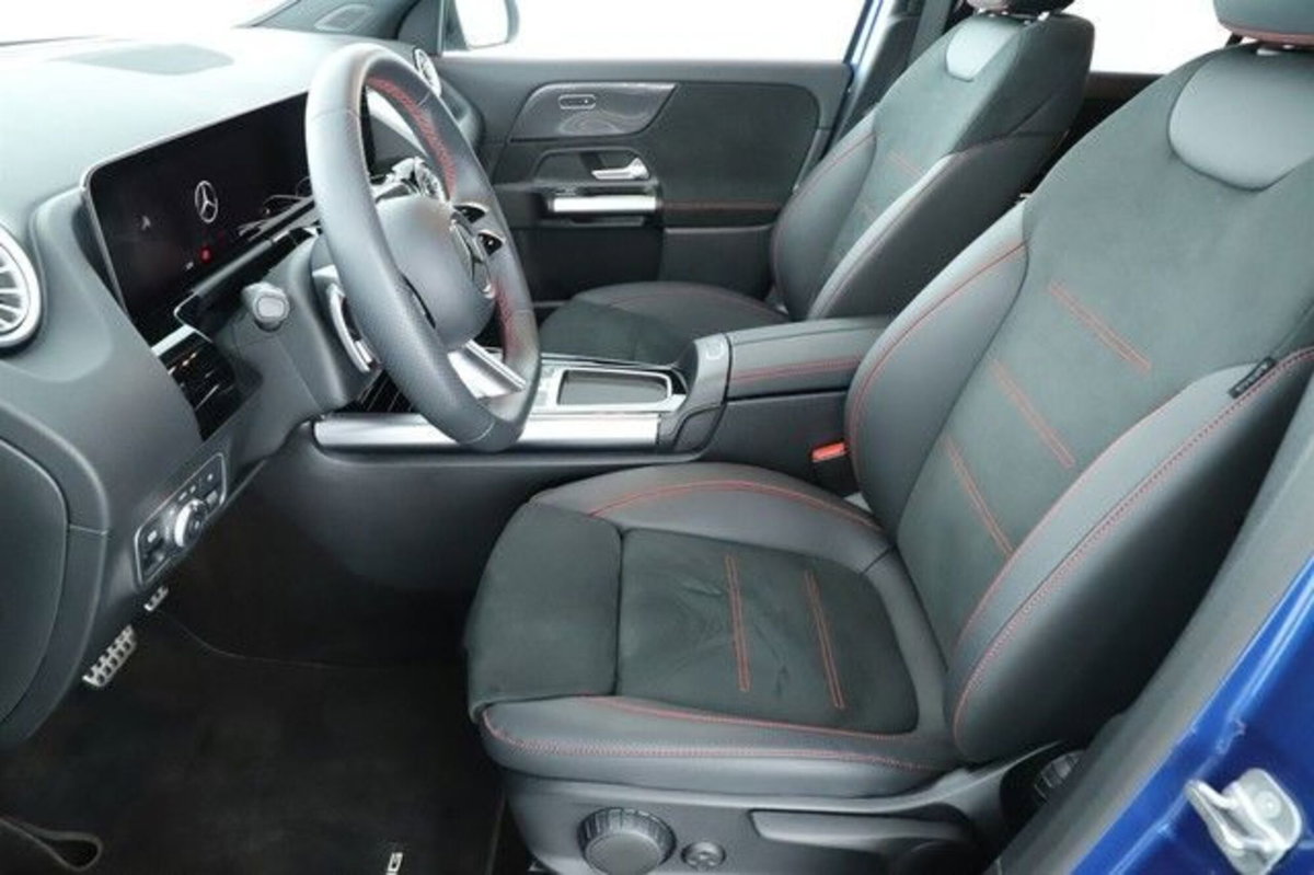 Mercedes-Benz GLA SUV 200 d AMG Line Premium Plus 4matic auto (9)