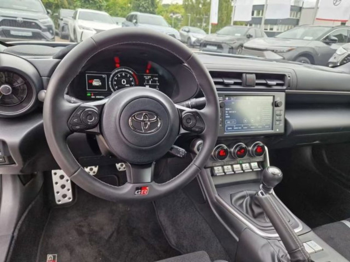 Toyota GR86 2.Premium Sport A/T (10)