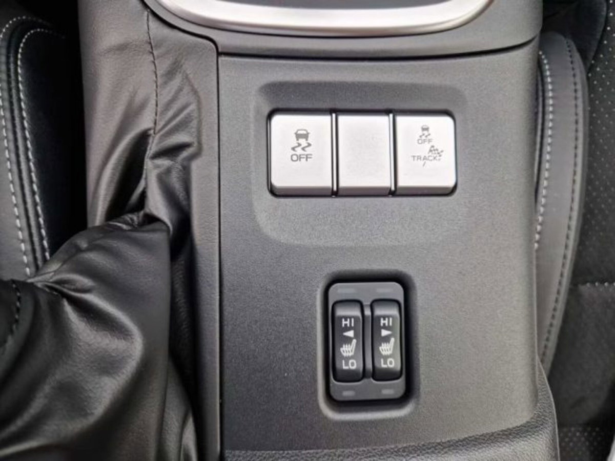 Toyota GR86 2.Premium Sport A/T (13)