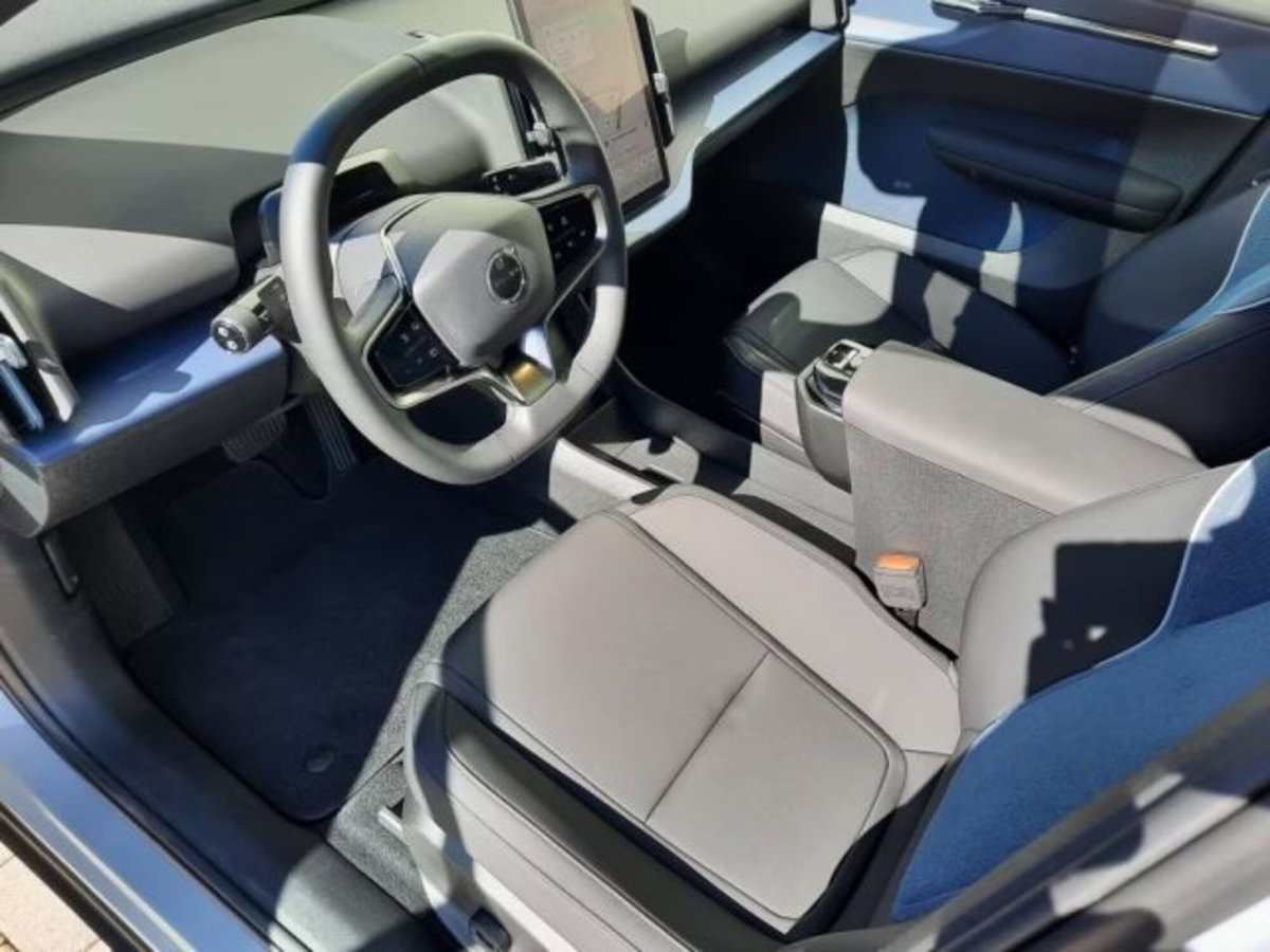 Volvo EX30 Twin Motor Performance Ultra awd (7)
