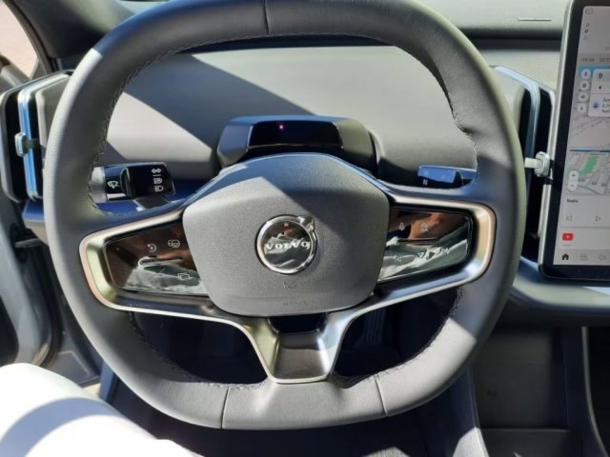 Volvo EX30 Twin Motor Performance Ultra awd (9)