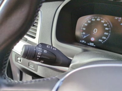 Volvo XC90 B5 (d) AWD Geartronic Momentum Pro (14)