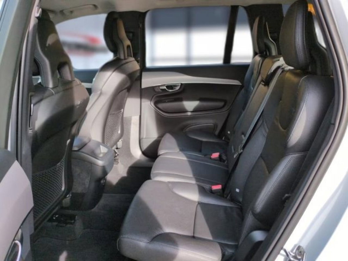 Volvo XC90 B5 (d) AWD Geartronic Momentum Pro (15)