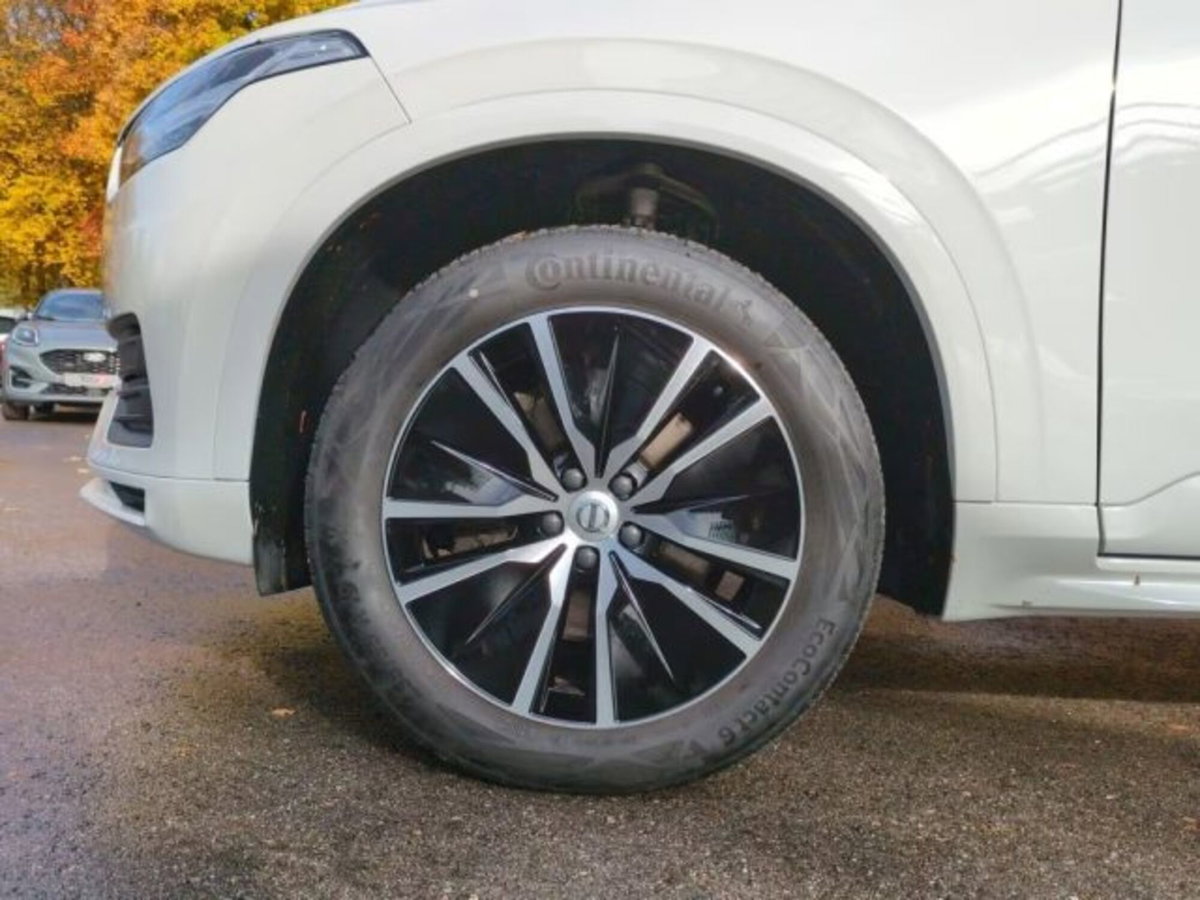 Volvo XC90 B5 (d) AWD Geartronic Momentum Pro (18)