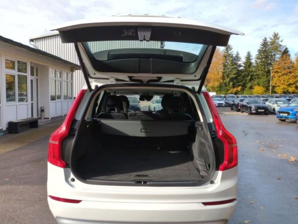 Volvo XC90 B5 (d) AWD Geartronic Momentum Pro (19)