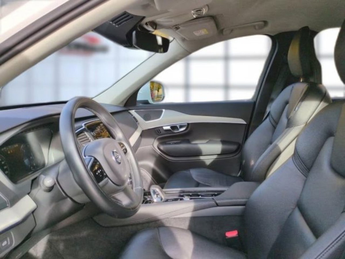 Volvo XC90 B5 (d) AWD Geartronic Momentum Pro (7)