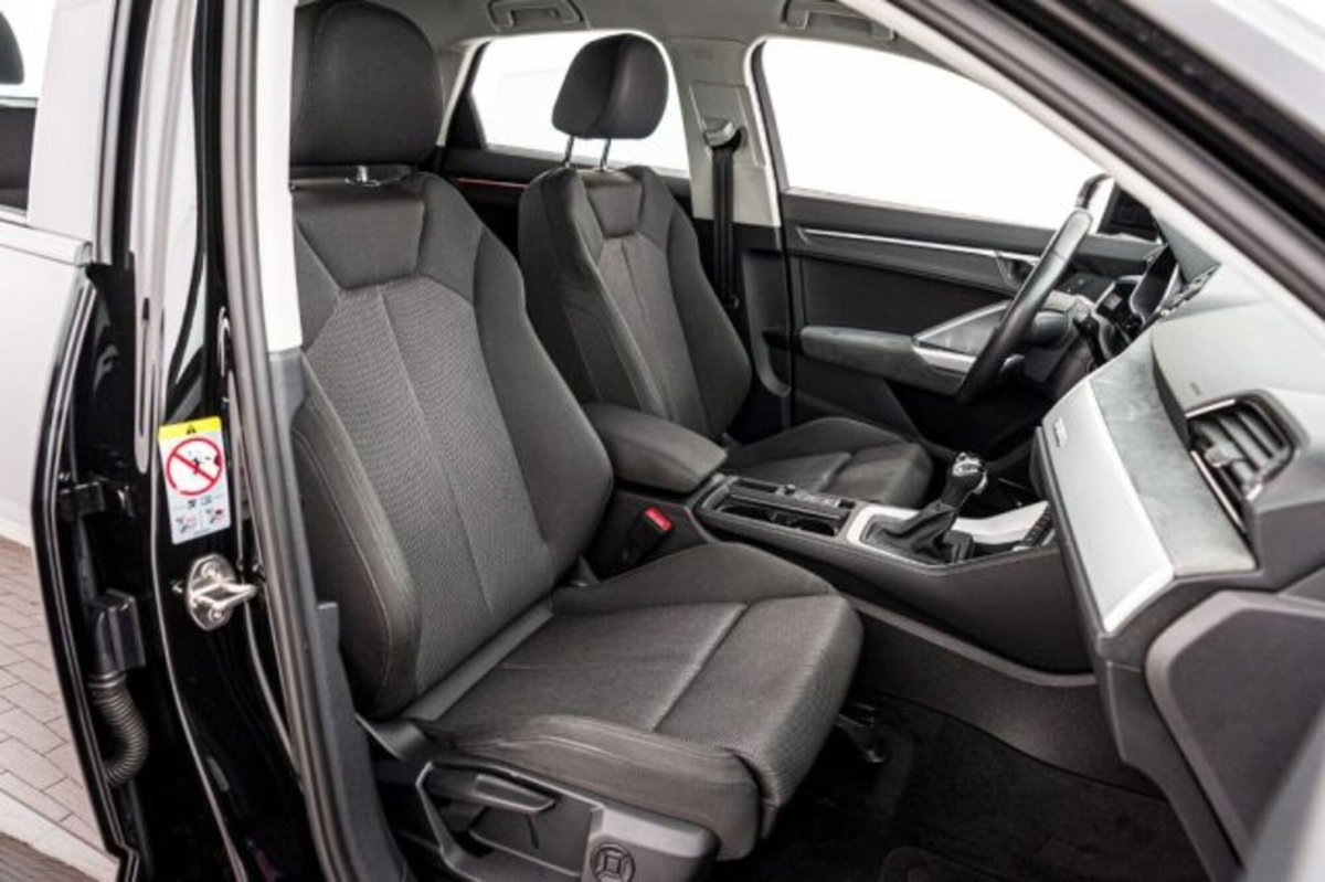 Audi Q3 Sportback 35 TDI quattro S tronic S line edition (12)