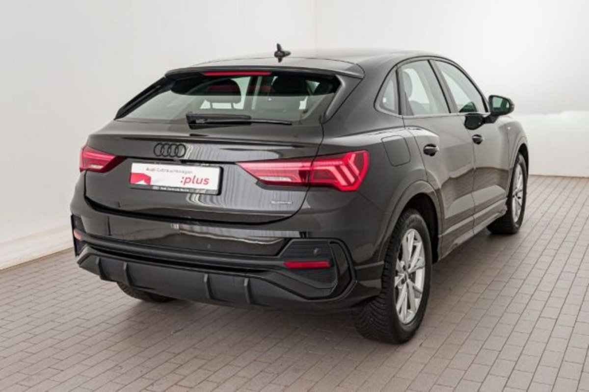 Audi Q3 Sportback 35 TDI quattro S tronic S line edition (2)